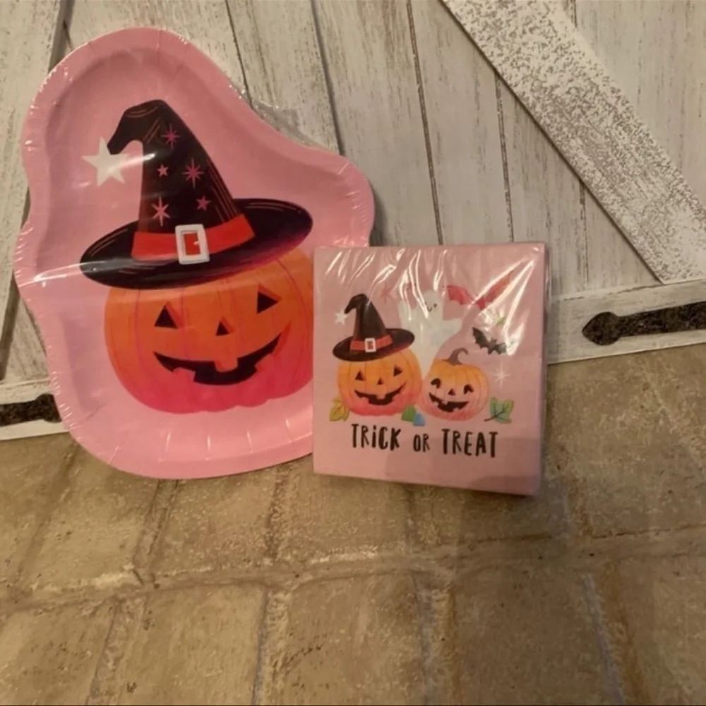 Halloween Party Plates Pink Dessert (16) Napkins (40)